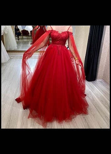 Kırmızı Abiye Elbise