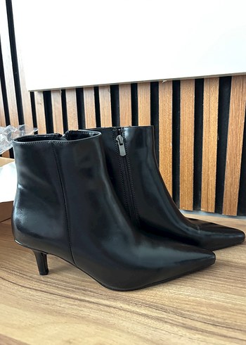 38 Beden siyah Renk Siyah Deri Stiletto Topuklu Kadın Bot