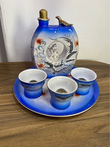 Japon kırmızı damgalı sake