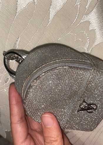 Victoria secret çanta charmı