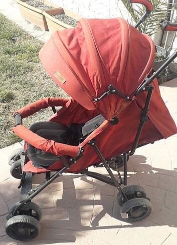 Baston bebek arabası