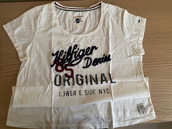Tommy Hilfiger Tomöy tshirt orjinal