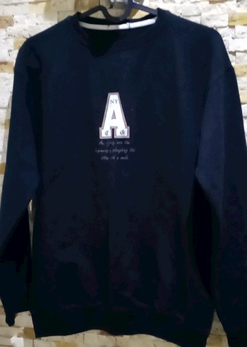 LC Waikiki Siyah Baskılı Uzun Kollu Sweatshirt hiç bir sorunu yok