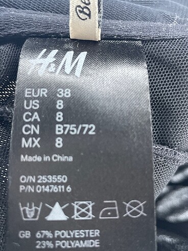 38 Beden siyah Renk H&M Bluz %70 İndirimli.