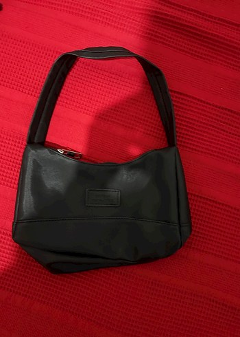 Siyah Deri Fermuarlı Kadın Çanta - Görsel 3