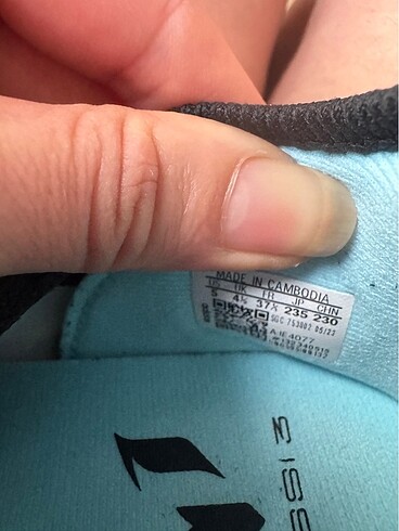 37 Beden mavi Renk Orijinal Adidas çocuk krampon