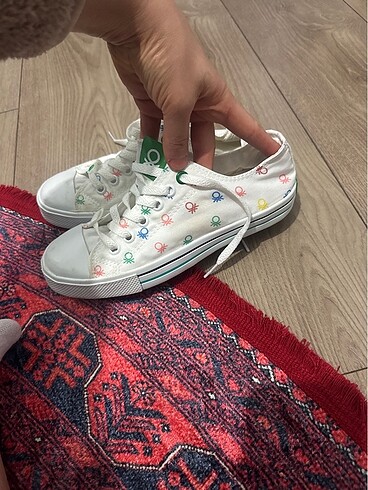 39 Beden Benetton converse