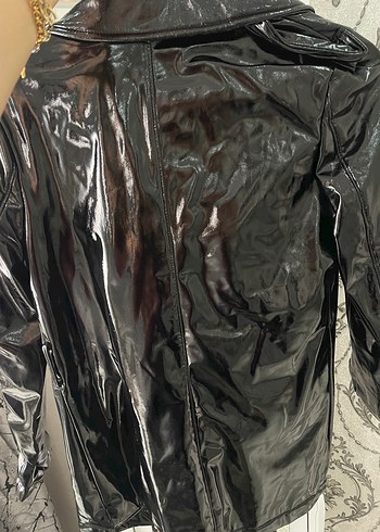 Parlak Siyah Deri  Yağmurluk - Görsel 3