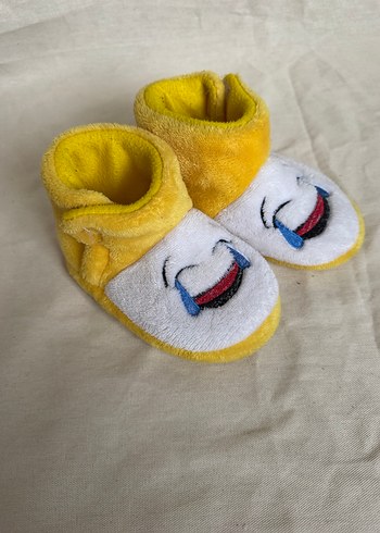 Nakışlı Sarı Kız Çocuk Sıcak Terlik - Görsel 2