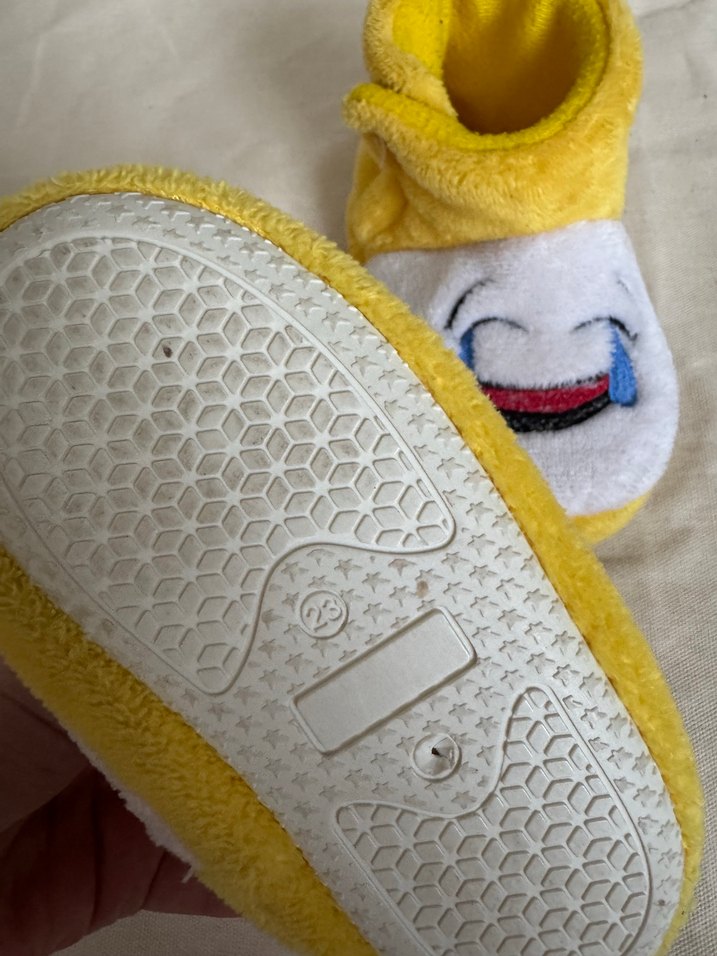 Nakışlı Sarı Kız Çocuk Sıcak Terlik - Görsel 3