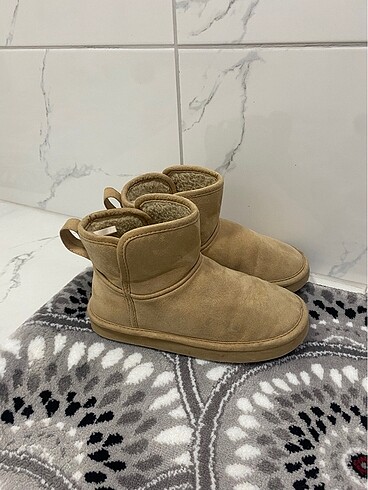 H&m ugg