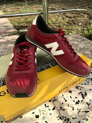 New Balance kadın spor ayakkabı