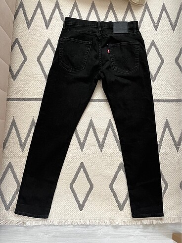 33 Beden siyah Renk Levis 512 erkek pantolon
