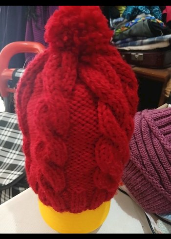 Kırmızı Örgü Kadın Bere - Görsel 2