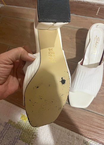 Beyaz Pileli Kadın Terlik, Kalın Topuk - Görsel 5