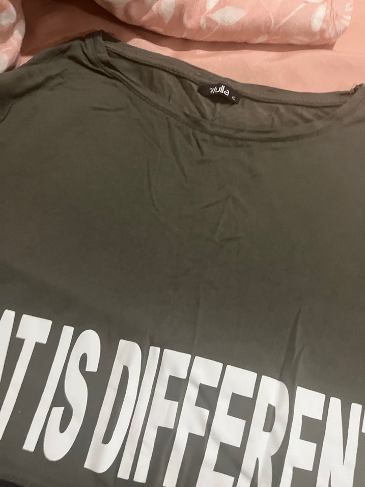 Siyah Baskılı Midi Tişört - Görsel 4