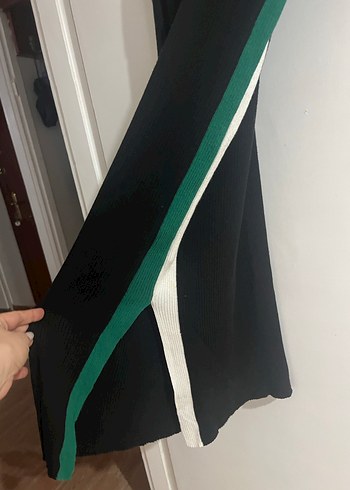 Kadın Siyah fitilli triko Uzun Kollu Yırtmaçlı Elbise - Görsel 4