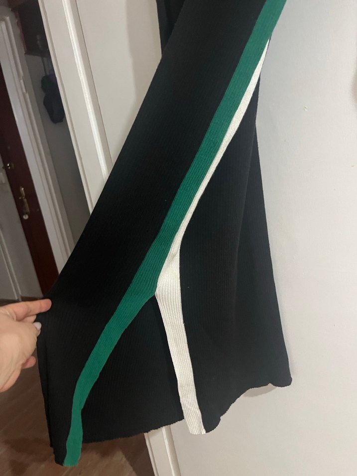 Kadın Siyah fitilli triko Uzun Kollu Yırtmaçlı Elbise - Görsel 4