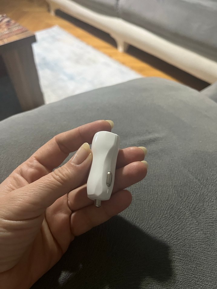 Beyaz Telefon Şarj Cihazı - Görsel 4