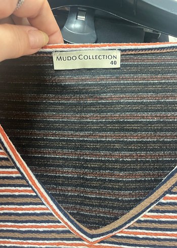 V Yaka Çizgili Kısa Kollu Kadın elbise - Görsel 6