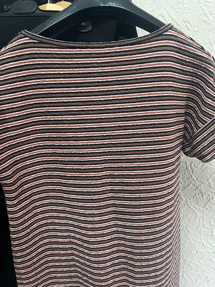 V Yaka Çizgili Kısa Kollu Kadın elbise - Görsel 5