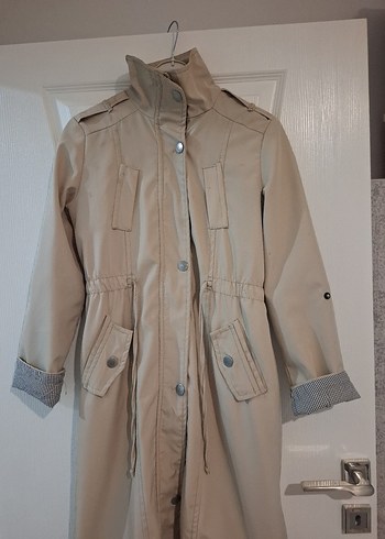 Bej Uzun Kemerli Kadın Yağmurluk - Görsel 2
