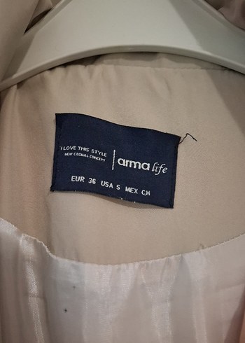 Bej Uzun Kemerli Kadın Yağmurluk - Görsel 5