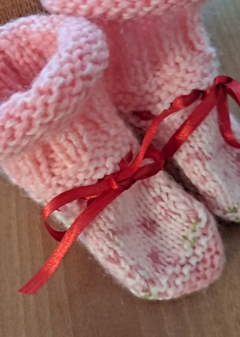 Pembe Örgü Kız Bebek Patik