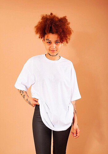 Kadın Beyaz Oversize Basic T-Shirt