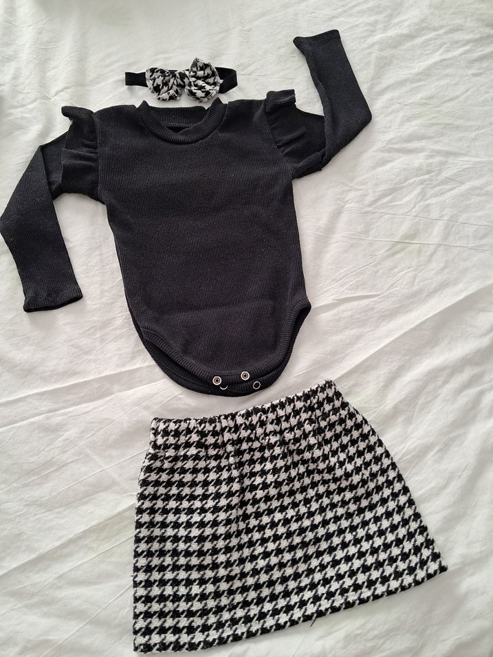 9-12ay Uzun Kollu Siyah 3'lü Kız Bebek Takımı - Görsel 2