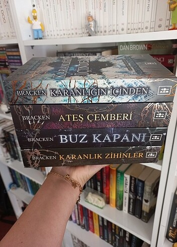 Karanlık Zihinler Serisi 4 Kitap - Alexandra Bracken