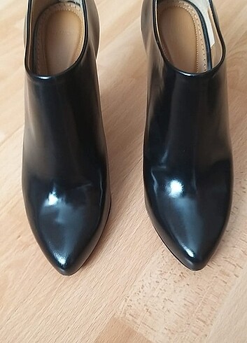 GIVENCHY Gyvenchy orjinal bootie 36