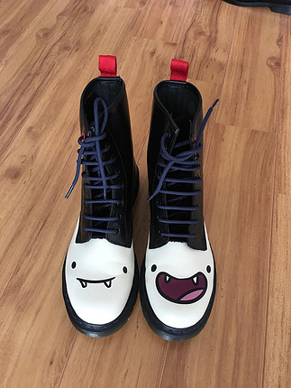 40 Beden siyah Renk Dr. Martens adventure time special edition