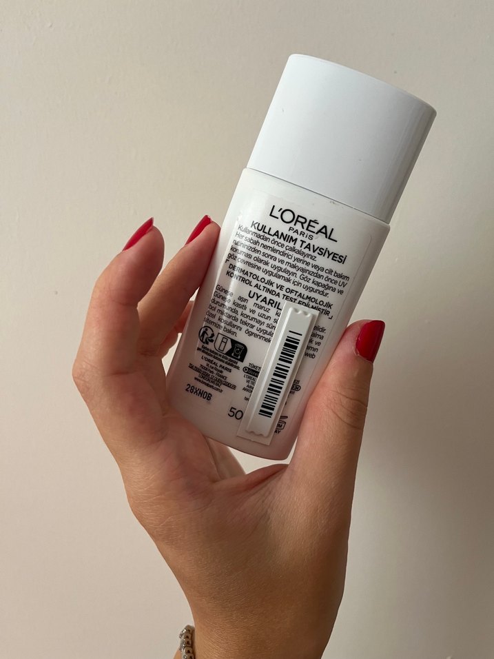 L'Oréal Paris Bright Reveal SPF 50+ Güneş Kremi - Görsel 3