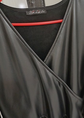 Siyah Deri Uzun Elbise, V Yaka, Kemerli - Görsel 5