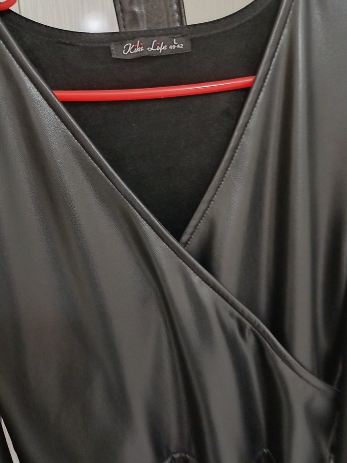 Siyah Deri Uzun Elbise, V Yaka, Kemerli - Görsel 5