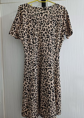 Leopar Desenli V Yakalı Midi Elbise - Görsel 2