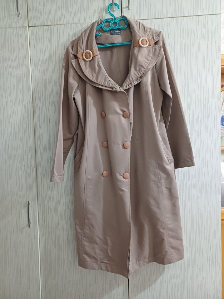 Bej Düğmeli Uzun Kadın Trençkot - Görsel 2