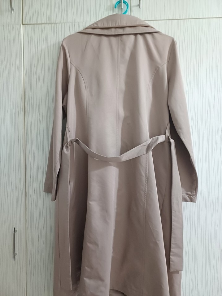 Bej Düğmeli Uzun Kadın Trençkot - Görsel 4