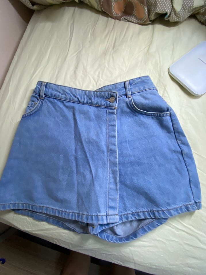 Düğmeli Mavi Mini Jean Şort - Görsel 2