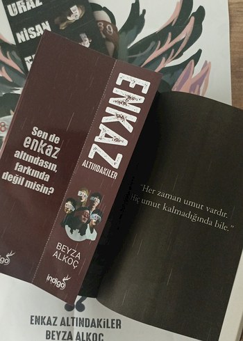 Beden Renk Enkaz Altındakiler - Beyza Alkoç