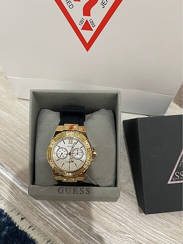 Guess saat