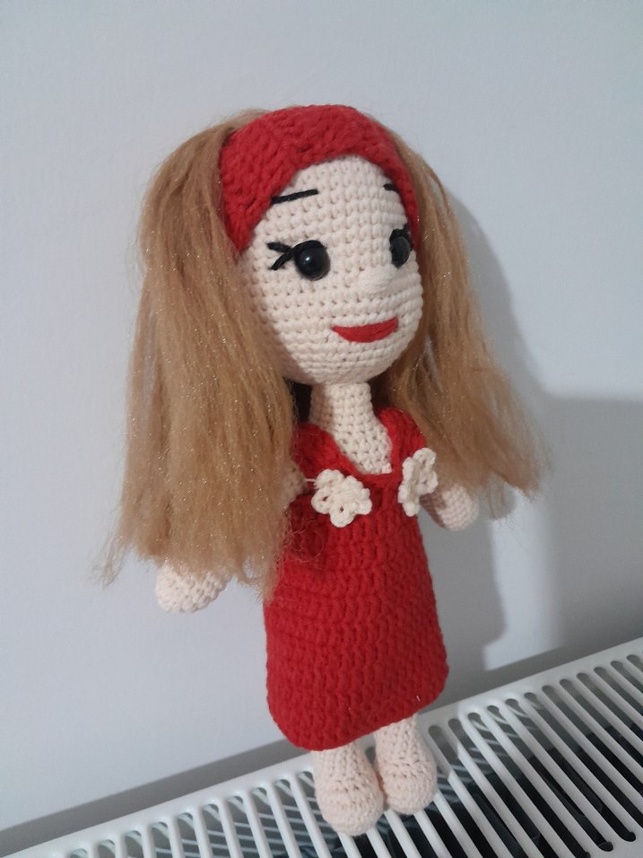 Kırmızı Örgü Bebek - Görsel 4