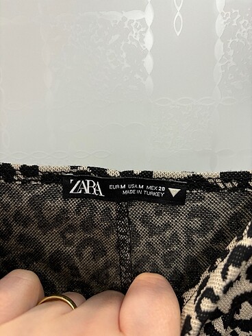 m Beden çeşitli Renk Zara yırtmaçlı elbise