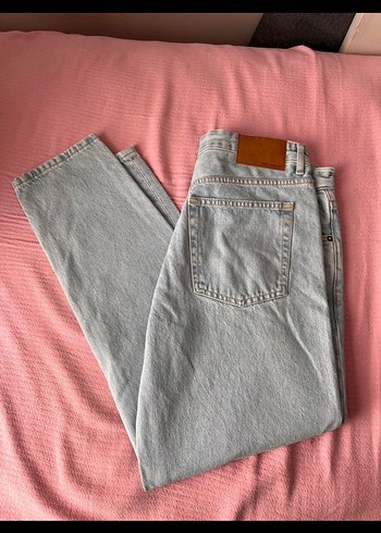 PULL BEAR JEANS