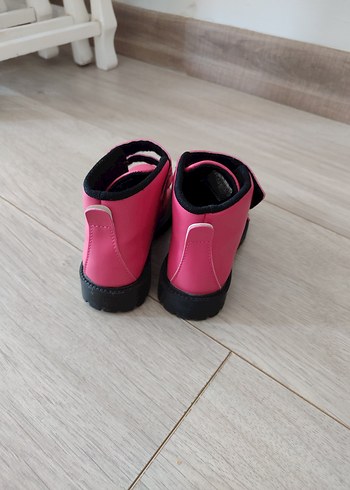 27 Beden Kızlar için Pembe Tokalı Bot