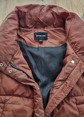 s Beden Stradivarius mont