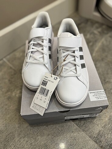 38 Beden Adidas spor ayakkabı