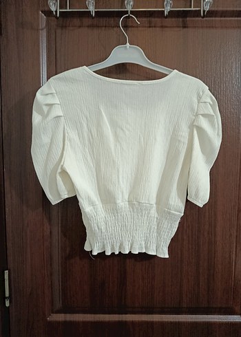 Beyaz Kısa Kollu Piliseli Keten Bluz - Görsel 3