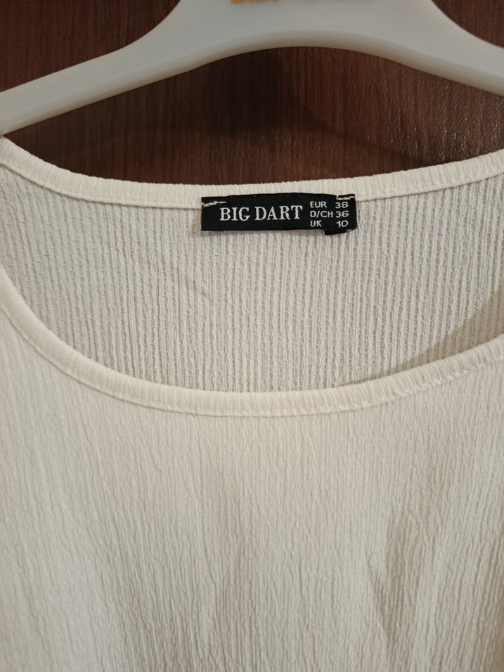 Beyaz Kısa Kollu Piliseli Keten Bluz - Görsel 4